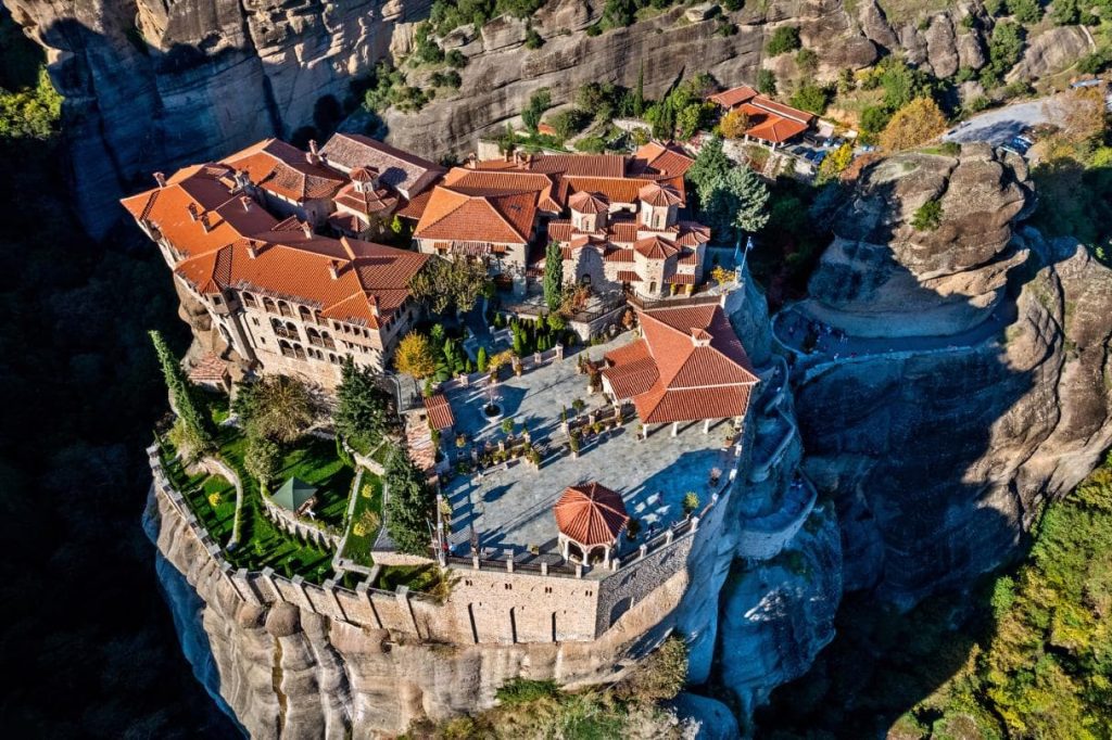 Μόνη Βαρλάαμ - Το αντίπαλο δέος